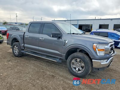 Czwarte zdjęcie samochodu z boku: 2021 FORD F150 SUPERCREW VIN:1FTFW1E89MFB80921 - miniatura