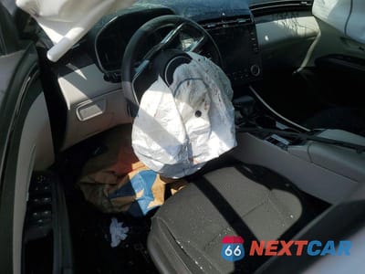 Zdjęcie 8 z 12 samochodu: 2023 HYUNDAI TUCSON SEL VIN:5NMJB3AE4PH195962 - miniatura