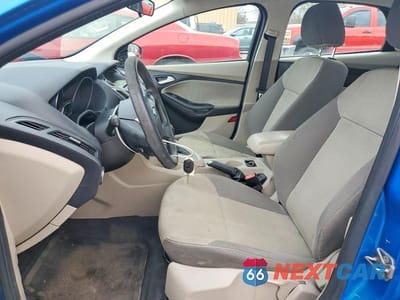 Zdjęcie 7 z 12 samochodu: 2013 FORD FOCUS SE VIN:1FADP3F29DL261287 - miniatura