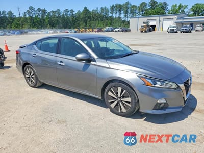 Czwarte zdjęcie samochodu z boku: 2019 NISSAN ALTIMA SL VIN:1N4BL4EV3KC216010 - miniatura