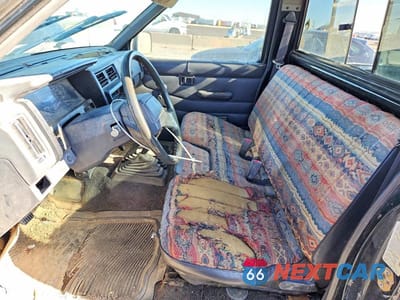 Zdjęcie 7 z 12 samochodu: 1993 NISS TRUCK VIN:1N6SD11Y0PC307309 - miniatura