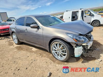 Czwarte zdjęcie samochodu z boku: 2010 INFINITI G37 SEDAN X VIN:JN1CV6AR9AM458311 - miniatura