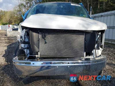 Piąte zdjęcie samochodu w środku: 2025 CHEV EXPRESS G2500 VIN:1GCWGAFP3S1202053 - miniatura