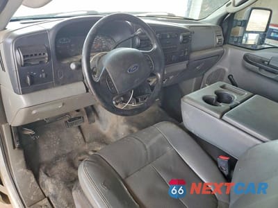 Zdjęcie 8 z 12 samochodu: 2005 FORD F350 SRW SUPER DUTY VIN:1FTWF30Y55EC72652 - miniatura