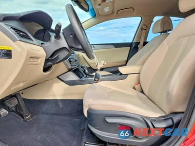 Zdjęcie 7 z 12 samochodu: 2016 HYUNDAI SONATA SE VIN:5NPE24AF6GH382056 - miniatura