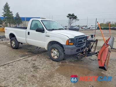Czwarte zdjęcie samochodu z boku: 2006 FORD F250 SUPER DUTY VIN:1FTNF21506EB58473 - miniatura