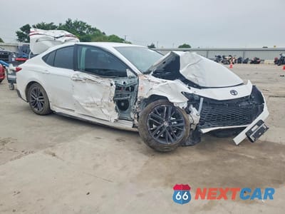 Czwarte zdjęcie samochodu z boku: 2025 TOYOTA CAMRY SE VIN:4T1DAACK3SU090513 - miniatura