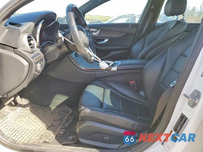 Zdjęcie 7 z 12 samochodu: 2019 MERCEDES-BENZ C300 VIN:55SWF8EB1KU300859 - miniatura