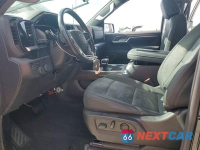 Zdjęcie 7 z 12 samochodu: 2022 CHEVROLET SILVERADO K1500 LT TRAIL BOSS VIN:3GCUDFET4NG567102 - miniatura