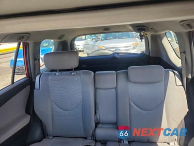 Zdjęcie 10 z 13 samochodu: 2006 TOYOTA RAV4 LIMITED VIN:JTMBD31V065022147 - miniatura