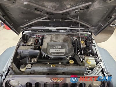 Zdjęcie 12 z 13 samochodu: 2018 JEEP WRANGLER UNLIMITED SPORT VIN:1C4BJWDG7JL816249 - miniatura