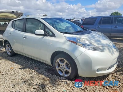 Czwarte zdjęcie samochodu z boku: 2012 NISSAN LEAF SV VIN:JN1AZ0CPXCT015565 - miniatura