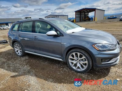 Czwarte zdjęcie samochodu z boku: 2019 VOLKSWAGEN GOLF ALLTRACK S VIN:3VWM17AU2KM500280 - miniatura