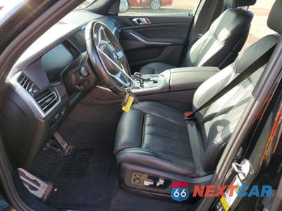 Zdjęcie 7 z 14 samochodu: 2022 BMW X5 M50I VIN:5UXJU4C01N9M89165 - miniatura