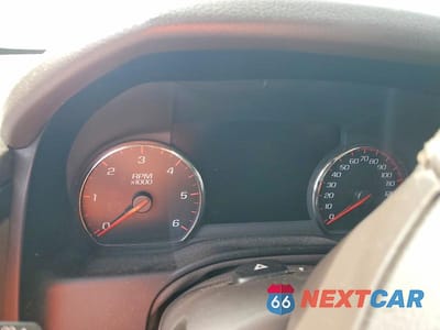 Zdjęcie 9 z 12 samochodu: 2015 GMC YUKON DENALI VIN:1GKS1CKJ1FR524683 - miniatura