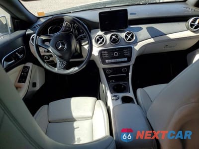 Zdjęcie 8 z 13 samochodu: 2017 MERCEDES-BENZ CLA 250 VIN:WDDSJ4EB8HN445906 - miniatura