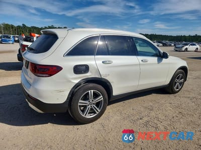 Trzecie zdjęcie samochodu z tyłu: 2021 MERCEDES-BENZ GLC 300 VIN:W1N0G8DB5MV319742 - miniatura
