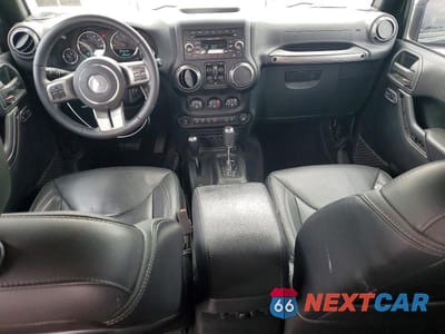 Zdjęcie 8 z 13 samochodu: 2018 JEEP WRANGLER UNLIMITED SAHARA VIN:1C4BJWEG9JL868416 - miniatura