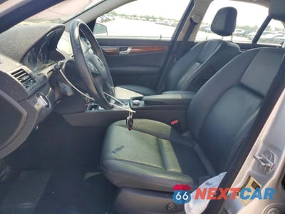 Zdjęcie 7 z 12 samochodu: 2011 MERCEDES-BENZ C 300 4MATIC VIN:WDDGF8BB9BR167732 - miniatura