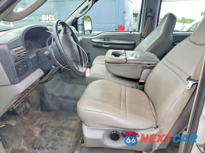 Zdjęcie 7 z 11 samochodu: 2005 FORD F350 SUPER DUTY FLATBED TRUCK VIN:1FDWW36P45EA87955 - miniatura