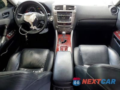 Zdjęcie 8 z 12 samochodu: 2007 LEXUS IS 250 VIN:JTHBK262072058033 - miniatura