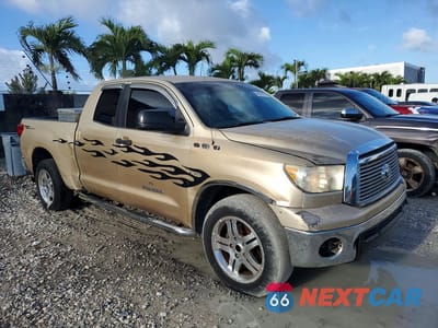 Czwarte zdjęcie samochodu z boku: 2010 TOYOTA TUNDRA DOUBLE CAB SR5 VIN:5TFRU5F14AX020723 - miniatura