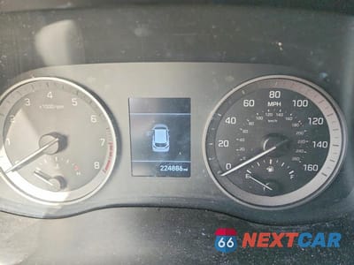 Zdjęcie 9 z 11 samochodu: 2019 HYUNDAI TUCSON SE VIN:KM8J23A40KU838554 - miniatura