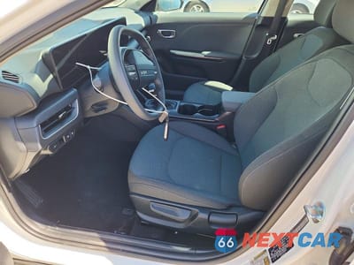 Zdjęcie 7 z 13 samochodu: 2026 KIA K4 LXS VIN:3KPFT4DE4TE284453 - miniatura