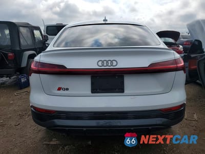 Zdjęcie 6 z 13 samochodu: 2024 AUDI Q8 E-TRON SPORTBACK PREMIUM PLUS VIN:WA1CAAGE0RB007771 - miniatura