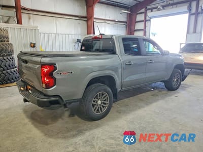 Trzecie zdjęcie samochodu z tyłu: 2023 CHEVROLET COLORADO LT VIN:1GCPTCEK6P1127857 - miniatura