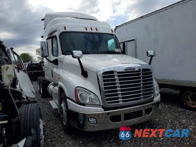 2018 FREIGHTLINER CASCADIA 125 SEMI TRUCK 1FUJGLDV8JLKC7089 - główne zdjęcie licytacji z USA - miniatura