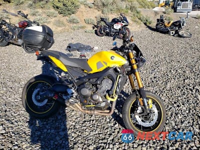 2015 YAMAHA FZ09 JYARN33E9FA007609 - główne zdjęcie licytacji z USA - miniatura