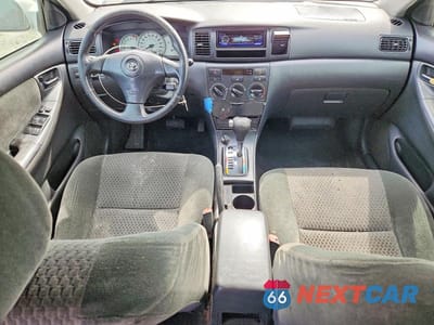 Zdjęcie 8 z 13 samochodu: 2005 TOYOTA COROLLA S VIN:1NXBR32E85Z422473 - miniatura