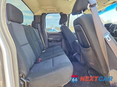 Zdjęcie 10 z 11 samochodu: 2010 GMC SIERRA C1500 SL VIN:1GTSCUEA6AZ125347 - miniatura