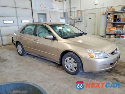 Czwarte zdjęcie samochodu z boku: 2005 HONDA ACCORD LX VIN:1HGCM56475A066394 - miniatura