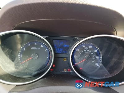 Zdjęcie 9 z 13 samochodu: 2011 HYUNDAI TUCSON GLS VIN:KM8JU3AC2BU291014 - miniatura