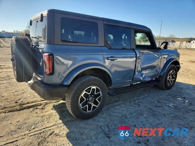 Trzecie zdjęcie samochodu z tyłu: 2024 FORD BRONCO OUTER BANKS VIN:1FMDE8BH7RLB14752 - miniatura