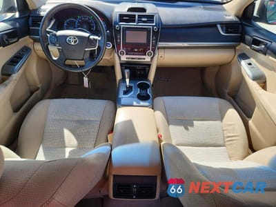 Zdjęcie 8 z 12 samochodu: 2012 TOYOTA CAMRY HYBRID XLE VIN:4T1BD1FK5CU018207 - miniatura