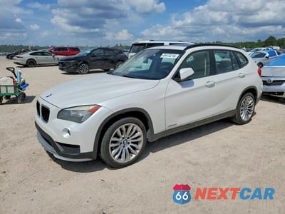 2015 BMW X1 XDRIVE28I WBAVL1C5XFVY35364 - główne zdjęcie licytacji z USA - miniatura