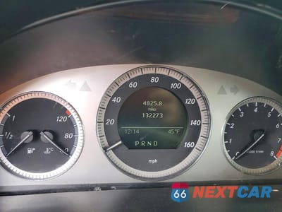 Zdjęcie 9 z 12 samochodu: 2010 MERCEDES-BENZ GLK 350 4MATIC VIN:WDCGG8HB9AF395867 - miniatura