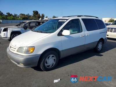 2003 TOYOTA SIENNA XLE 4T3ZF13C83U518231 - główne zdjęcie licytacji z USA - miniatura