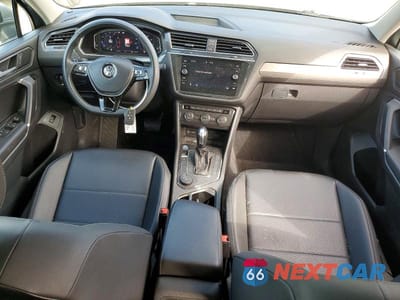 Zdjęcie 8 z 12 samochodu: 2020 VOLKSWAGEN TIGUAN SE VIN:3VV2B7AX9LM022136 - miniatura