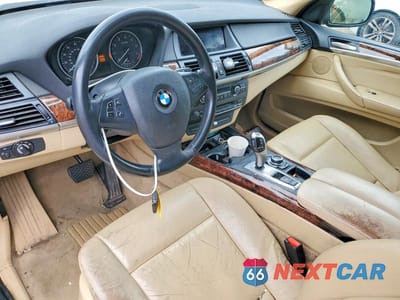 Zdjęcie 8 z 13 samochodu: 2013 BMW X5 XDRIVE35I VIN:5UXZV4C58D0B05349 - miniatura