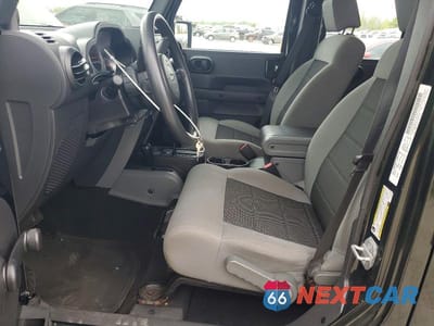 Zdjęcie 7 z 12 samochodu: 2010 JEEP WRANGLER UNLIMITED SPORT VIN:1J4BA3H11AL121067 - miniatura