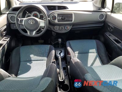 Zdjęcie 8 z 12 samochodu: 2012 TOYOTA YARIS 5-DOOR SE VIN:JTDKTUD34CD504771 - miniatura