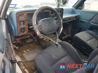 Zdjęcie 8 z 12 samochodu: 1995 DODGE DAKOTA VIN:1B7GL23X1SS156064 - miniatura