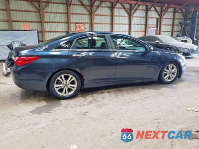 Trzecie zdjęcie samochodu z tyłu: 2013 HYUNDAI SONATA SE VIN:5NPEC4ACXDH511348 - miniatura
