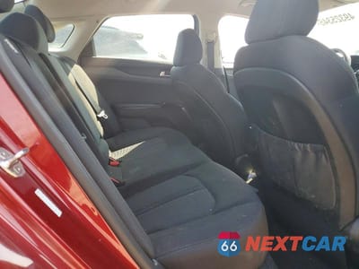Zdjęcie 10 z 12 samochodu: 2021 KIA K5 LXS VIN:5XXG14J28MG017992 - miniatura