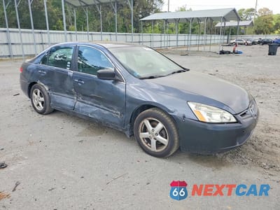 Czwarte zdjęcie samochodu z boku: 2003 HONDA ACCORD EX VIN:1HGCM56623A041367 - miniatura
