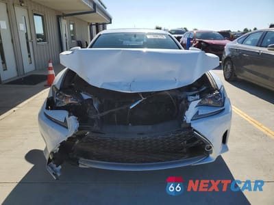 Piąte zdjęcie samochodu w środku: 2016 LEXUS RC 350 VIN:JTHHE5BC0G5012220 - miniatura